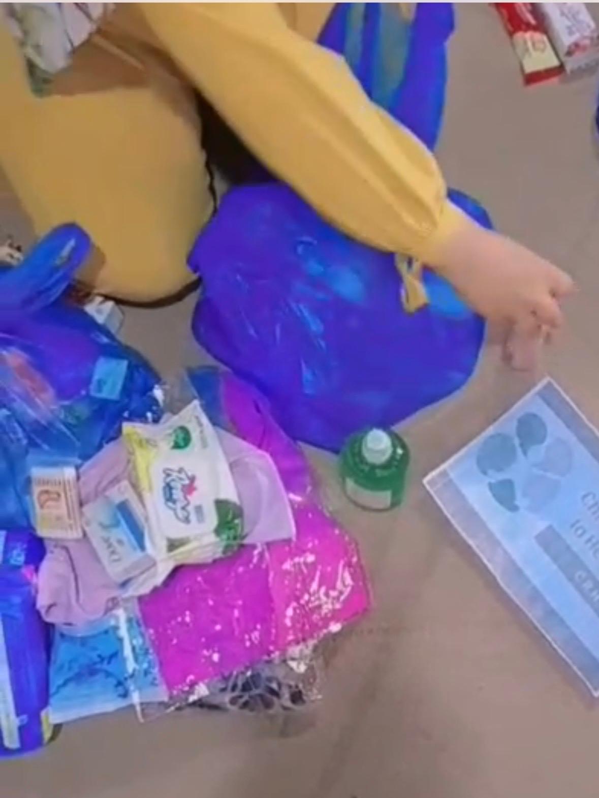 Des kits d'hygiène pour les jeunes filles de Gaza
